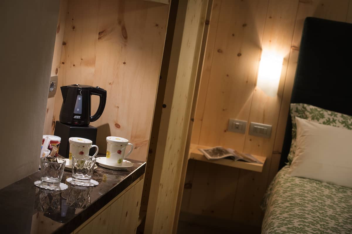 Suite Deluks | Seprai Frette Italia, seprai premium, dan selimut bulu angsa