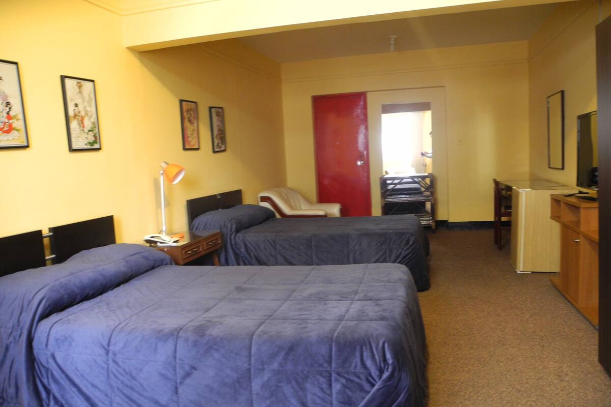 In-room safe, desk, soundproofing, free WiFi