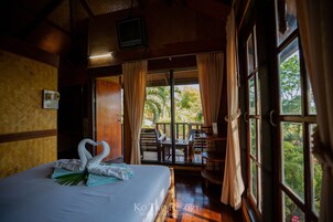 Mountain View | Zimmersafe, kostenlose Babybetten, kostenloses WLAN, Bettwäsche