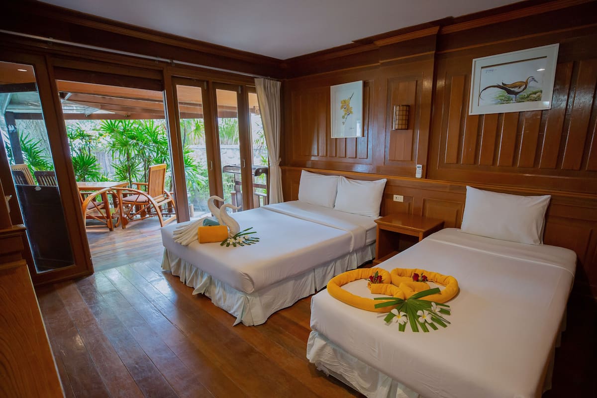 Bungalow Poolside Suite | Széf a szobában, gyerekágy/csecsemőágy (ingyenes) és ingyenes wifi