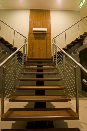 Interior entrance - Indulge Apartments Langtree (Mildura)