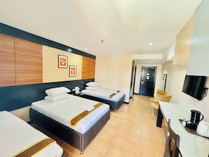 Deluxe Room | Premium bedding, in-room safe, blackout curtains, bed sheets - La Carmela De Boracay Resort Hotel (Boracay Island)