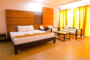 Premium bedding, in-room safe, blackout drapes, bed sheets - La Carmela De Boracay Resort Hotel (Boracay Island)