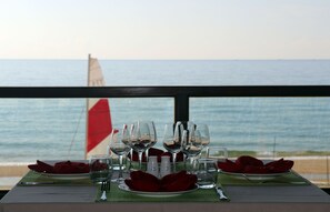 Breakfast, lunch and dinner served - Full Moon Village (Phan Thiet)