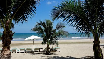 私家海滩、沙滩椅、海滩遮阳伞、沙滩毛巾