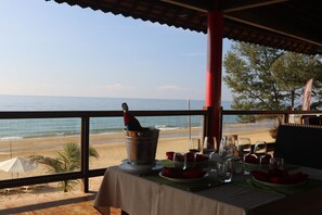 Breakfast, lunch and dinner served - Full Moon Village (Phan Thiet)