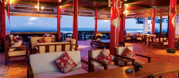 2 bars/lounges, poolside bar, beach bar