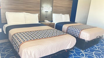 Kamar, 2 Tempat Tidur Double, Bebas Asap Rokok | Wi-Fi gratis dan seprai linen