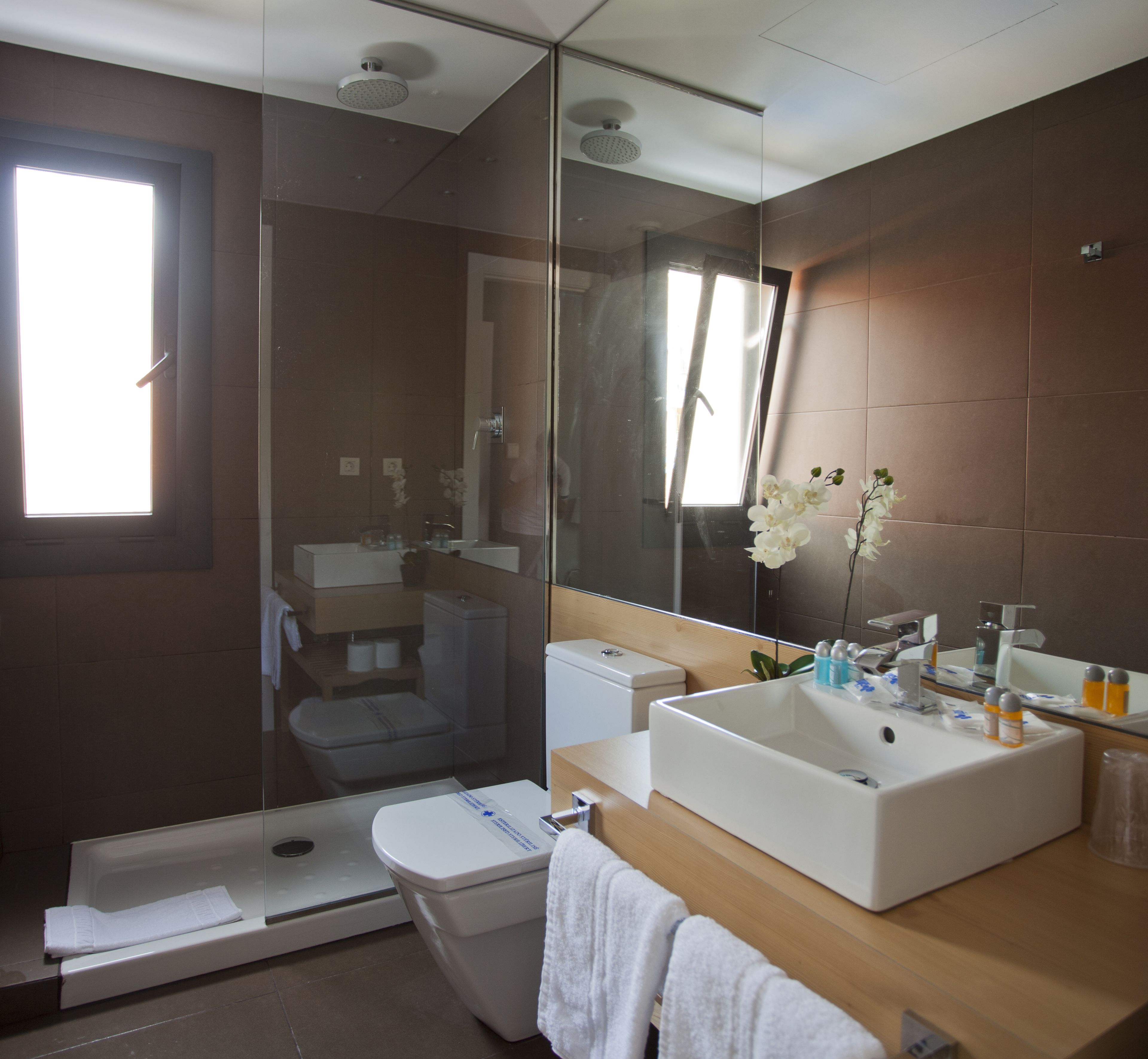 free toiletries, hair dryer, towels