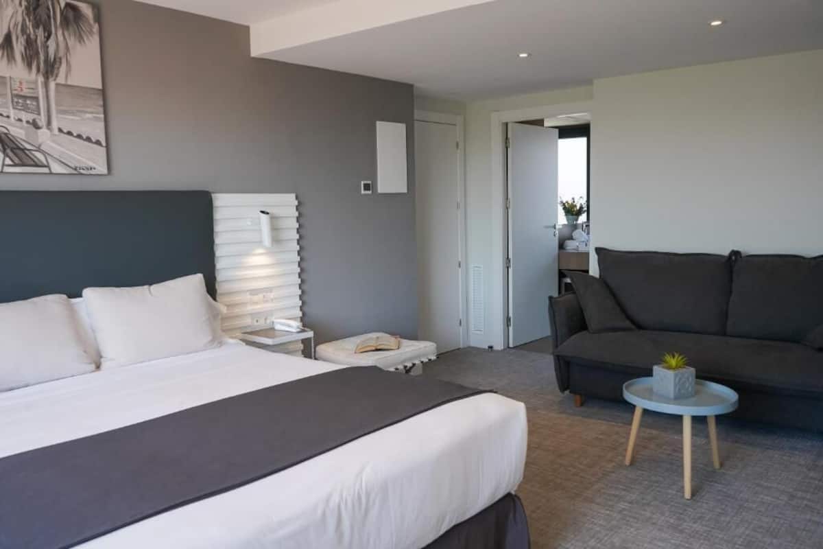 Premium Room, Terrace | In-room safe, soundproofing, iron/ironing board, bed sheets