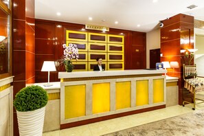 Reception - Renion Residence Hotel (Almaty)