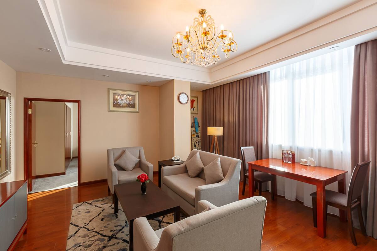 1 chambre, literie de qualité, minibar, coffre-fort