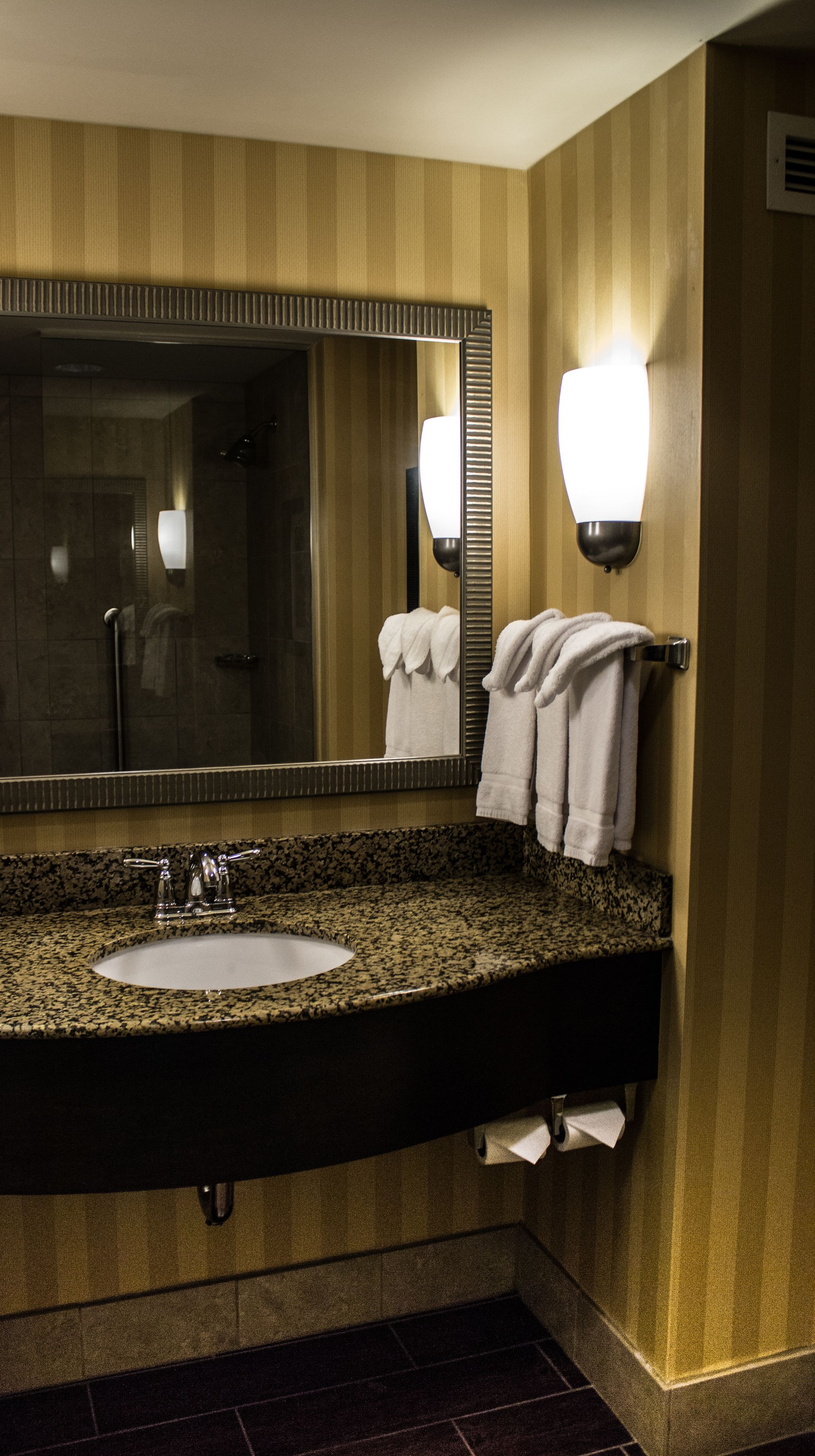 room, 1 king bed, accessible (mobility) | desk, blackout curtains, iron/ironing board, free cots/infant beds