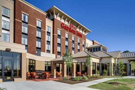 Exterior. Hilton Garden Inn Pittsburgh/Cranberry