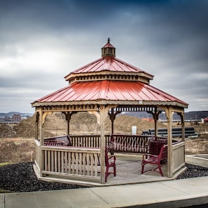 BBQ/picnic area