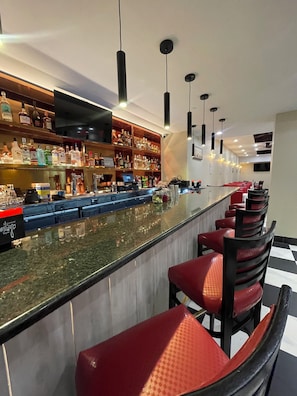 Bar (on property) - Holiday Inn NYC - Lower East Side by IHG (New York)