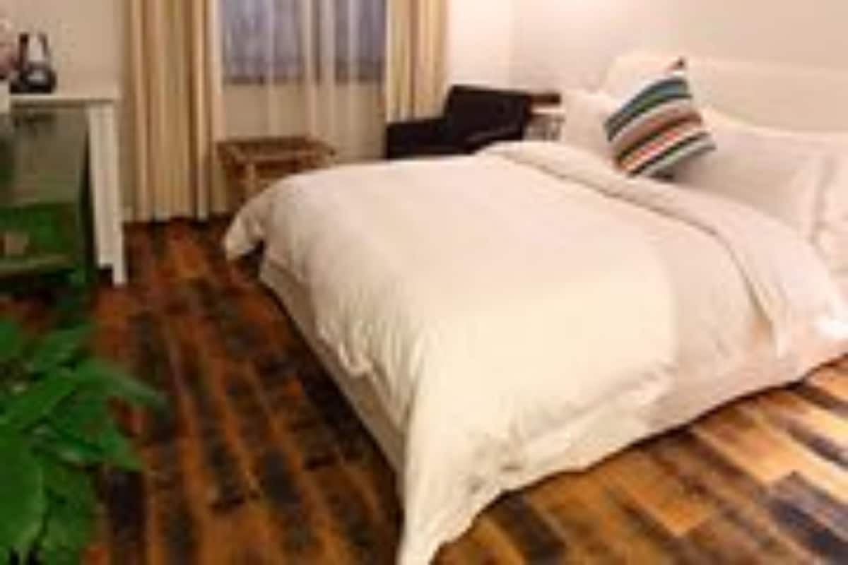Down comforters, pillowtop beds, free minibar, in-room safe