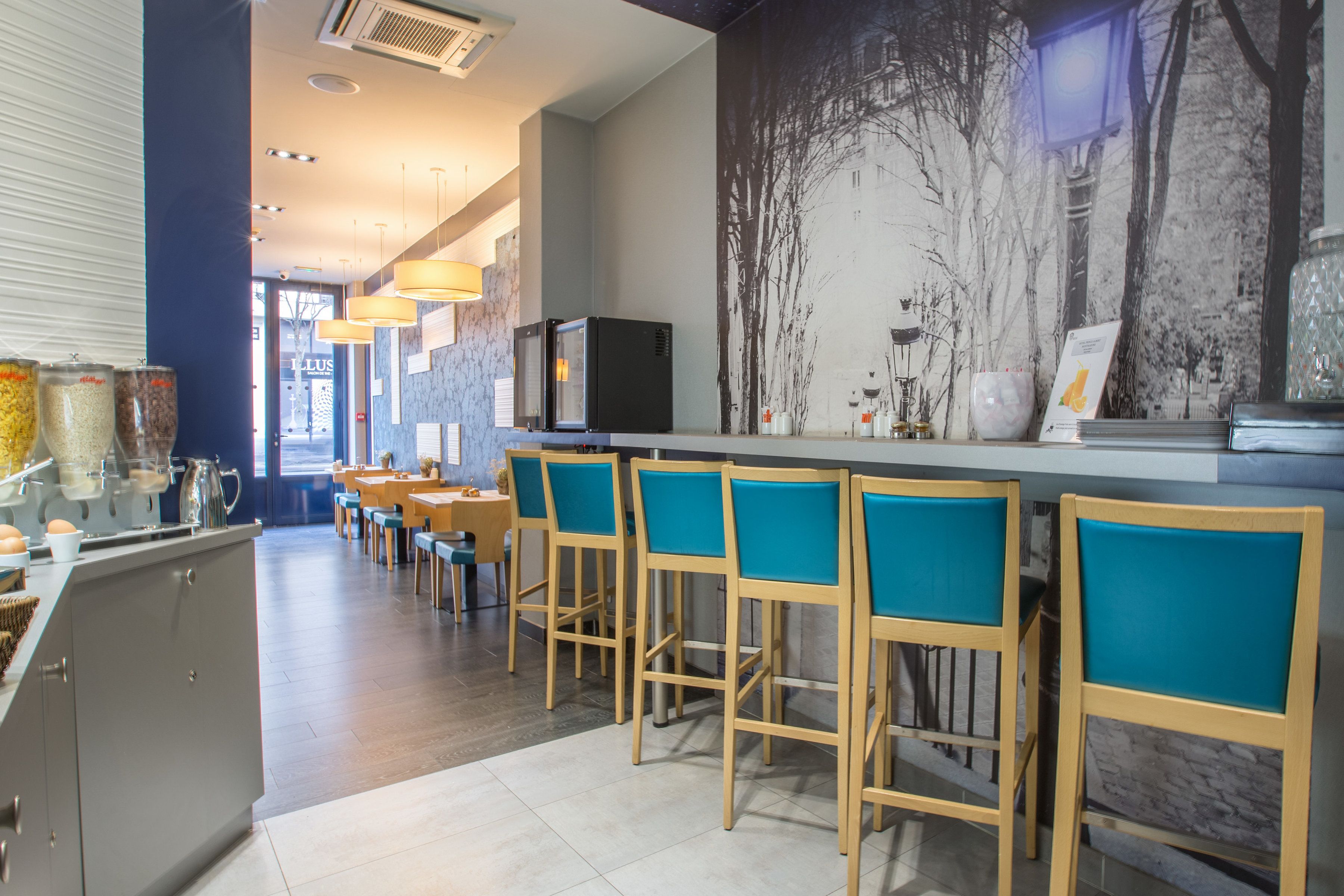 daily continental breakfast (eur 13 per person)