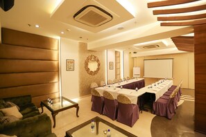 Meeting facility - Hotel Icon (Chandigarh)