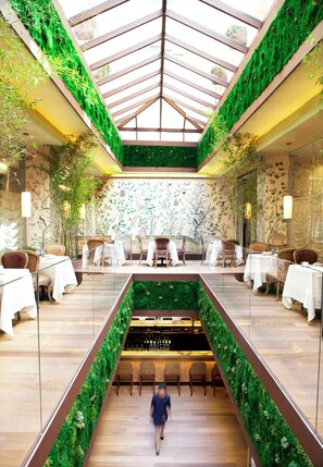 Daily buffet breakfast (EUR 38.5 per person)