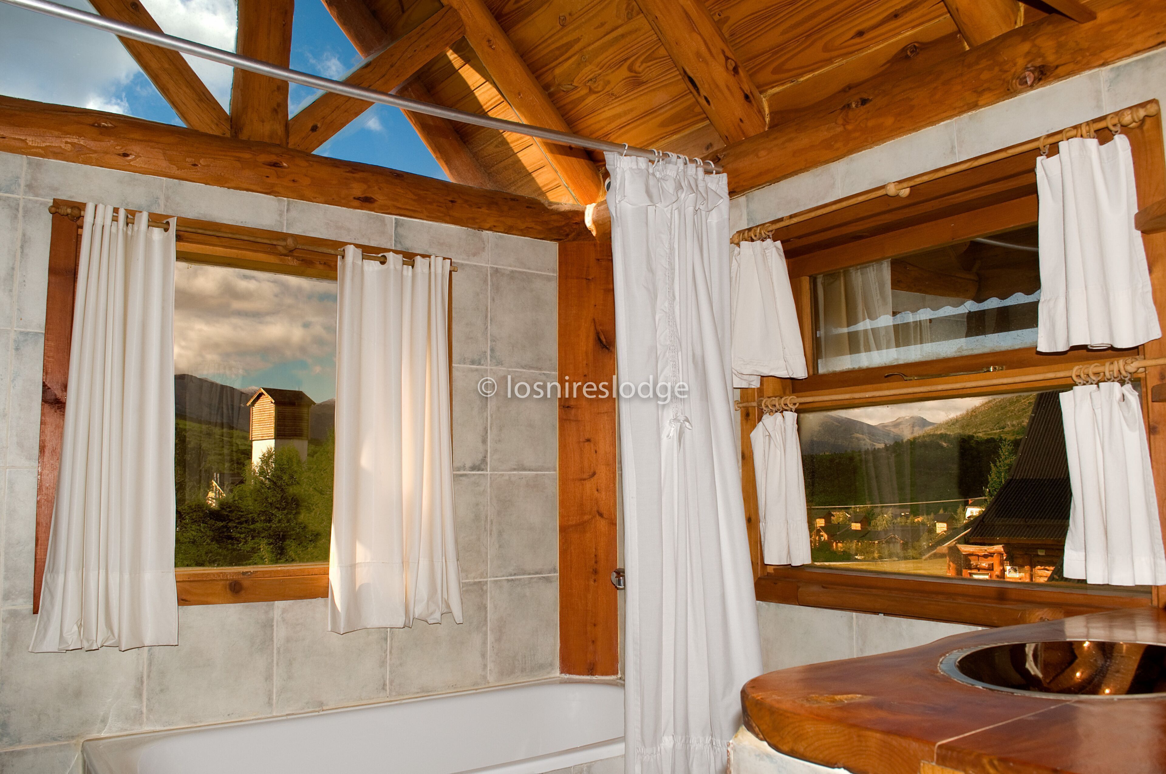 Bathroom | Bathtub, free toiletries, hair dryer, bidet