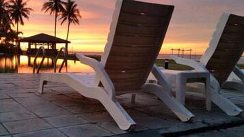 Sun deck