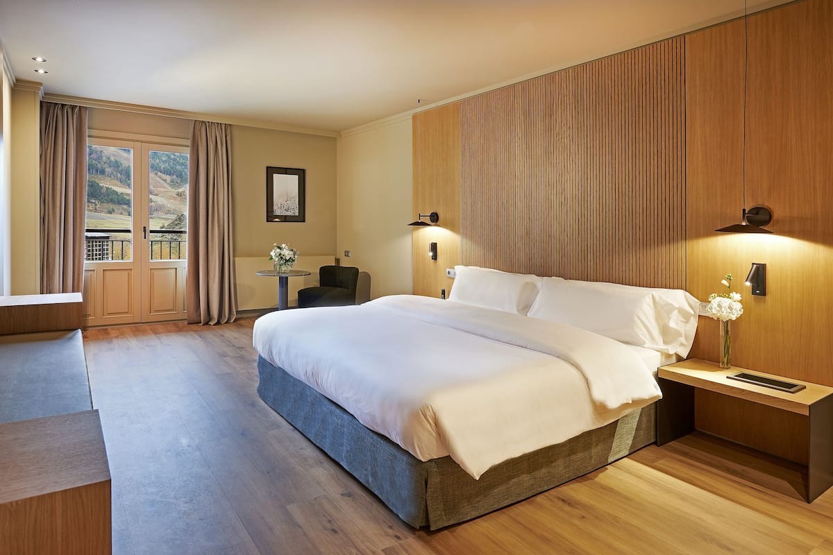 Ropa de cama de alta calidad y minibar