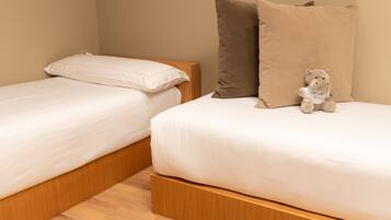 Ropa de cama de alta calidad y minibar