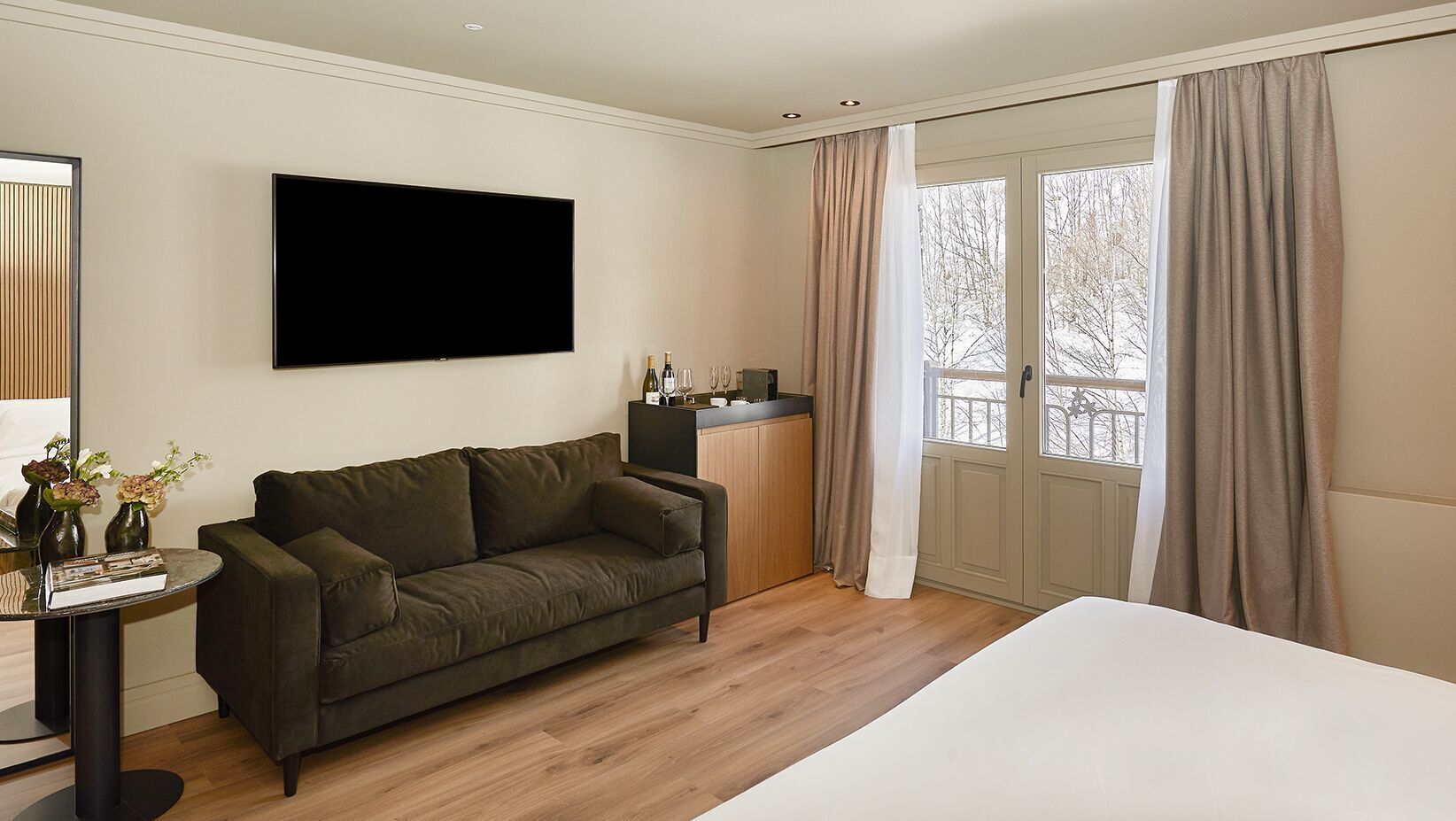 Premium bedding, minibar, in-room safe, individually furnished