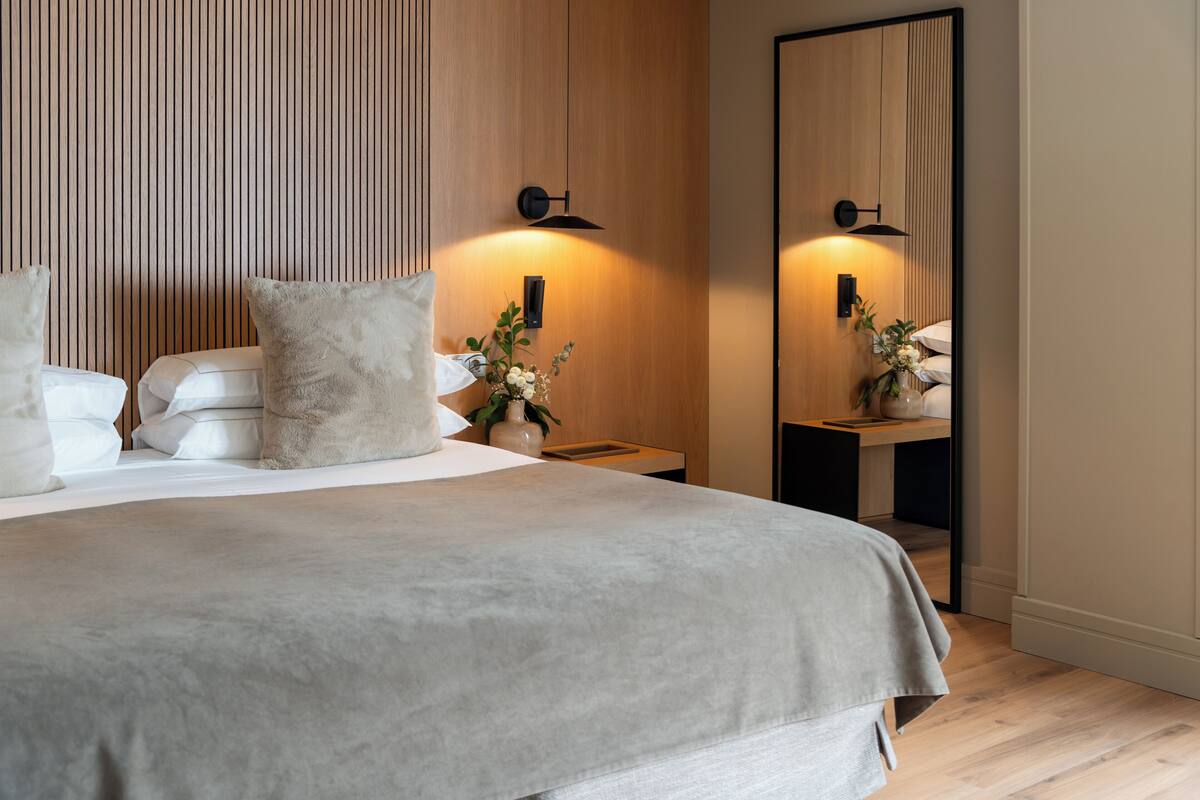 Phòng Superior | Bộ đồ giường cao cấp, minibar, két bảo mật tại phòng 