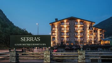 Fachada de la propiedad