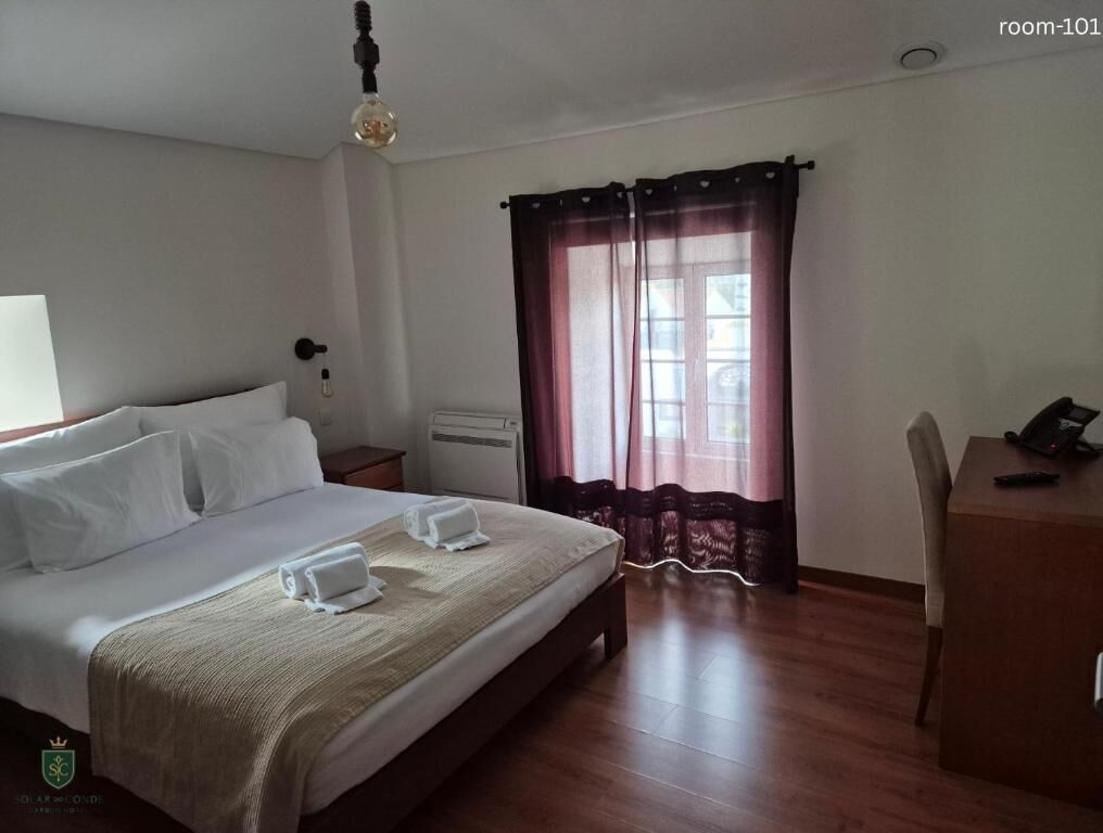 Standard-Bungalow | Zimmersafe, Schreibtisch, laptopgeeigneter Arbeitsplatz, Bettwäsche