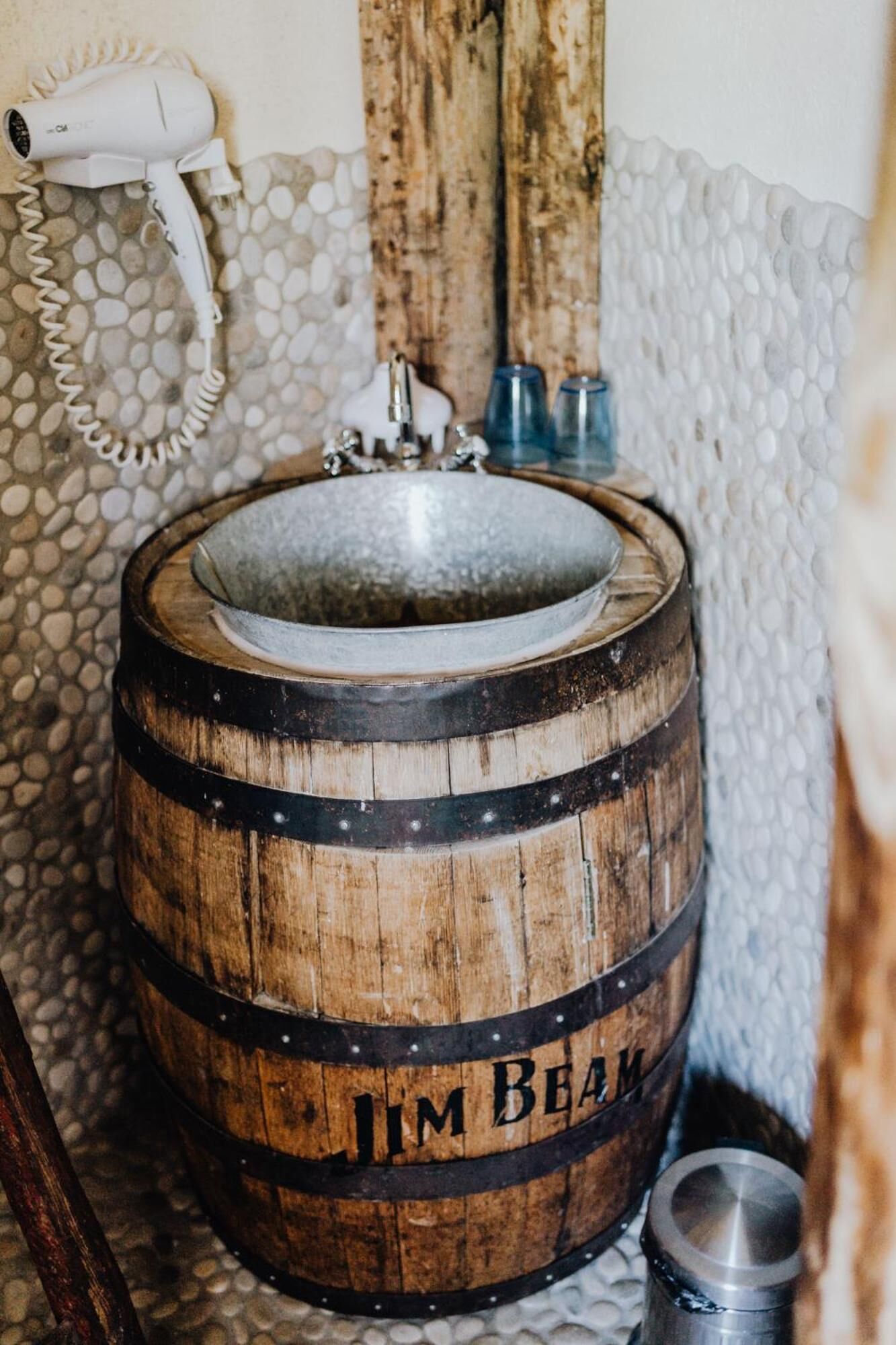 room (jim beam log cabin) | bathroom | free toiletries, hair dryer, towels