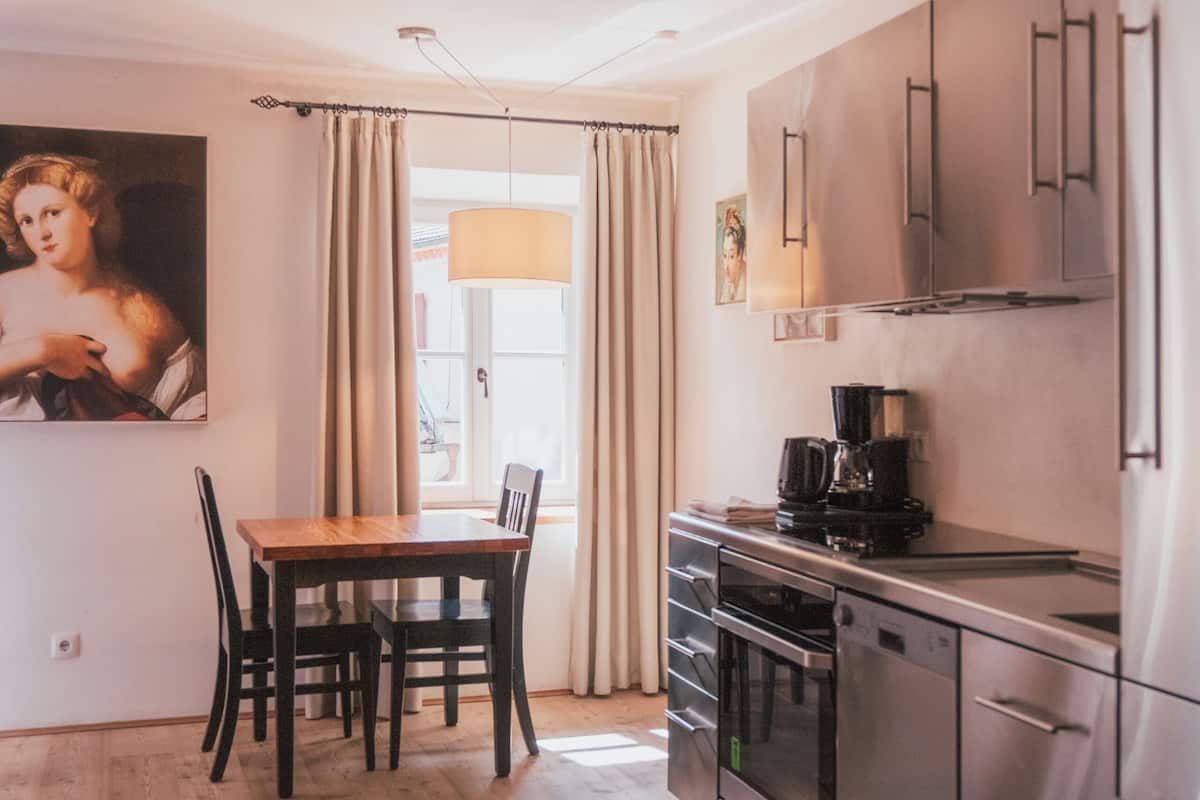 Teresa Apartment for 2 people | 意大利 Frette 床单、防过敏的被褥、羽绒被、客房内保险箱