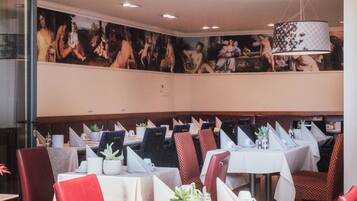 Colazione a buffet, servita tutte le mattine (20 EUR a persona)