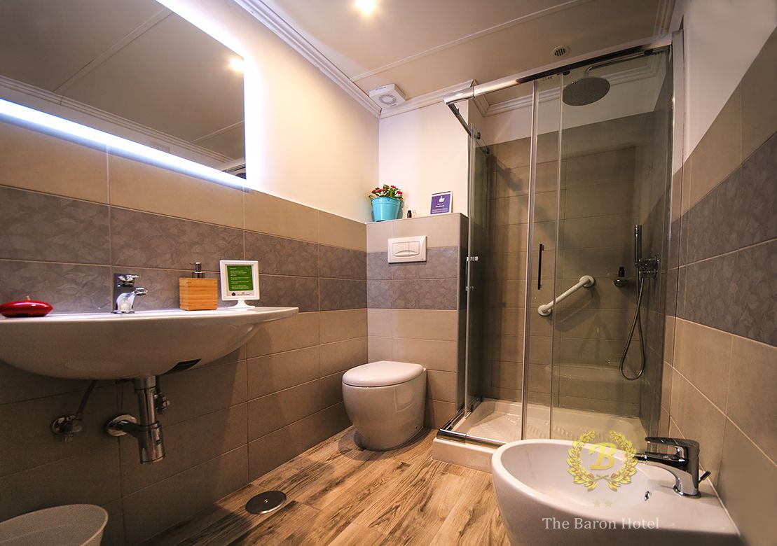 Classic Double Room, Balcony (Smart) | Bathroom