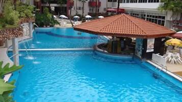 2 outdoor pools, pool umbrellas, sun loungers
