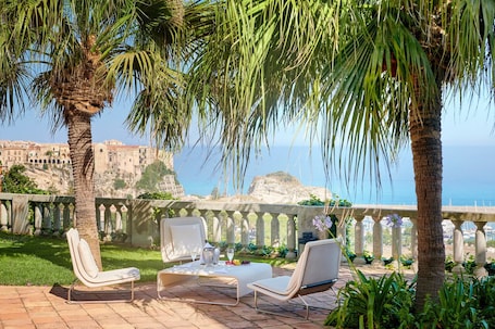 Terrazza panoramica. Villa Paola