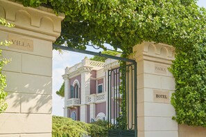 Entrada de la propiedad