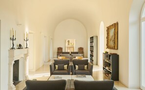 Sala de estar en el lobby