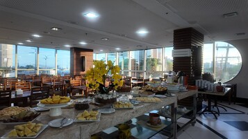 Regionale Küche, Blick aufs Meer 