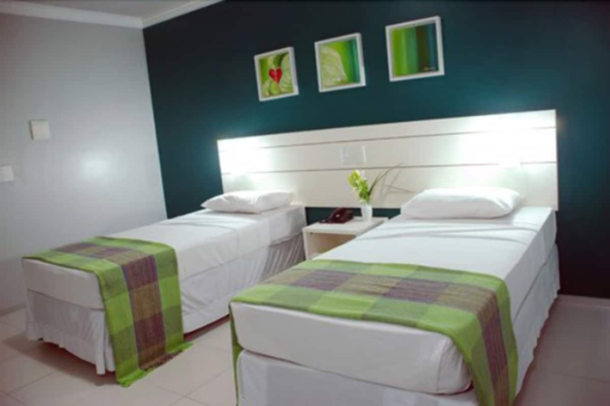 Minibar, in-room safe, individually decorated, individually furnished