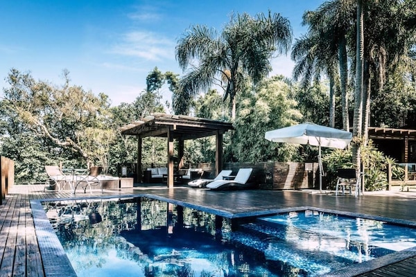 Outdoor pool, pool loungers