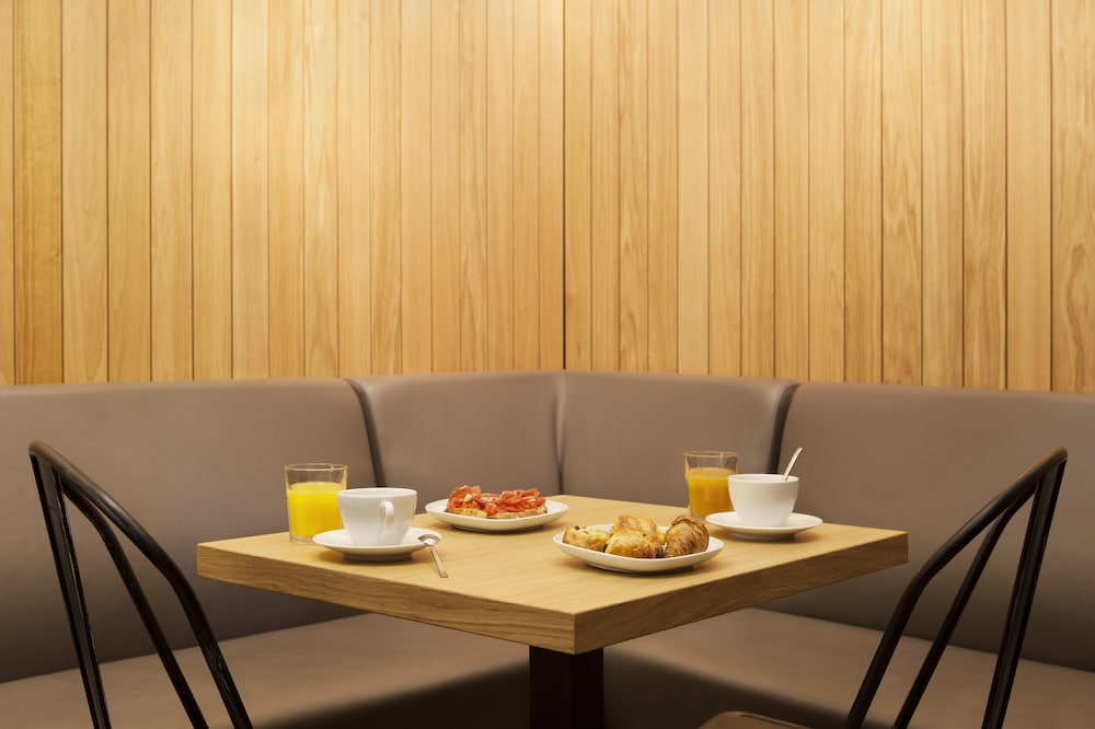 Hotel Artrip by null