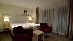 Superior Double Room, Mountain View (no balcony)