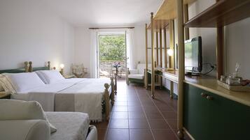 Decoració individual, mobiliari individual, escriptori i wifi gratuïta