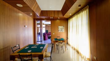 غرفة الألعاب