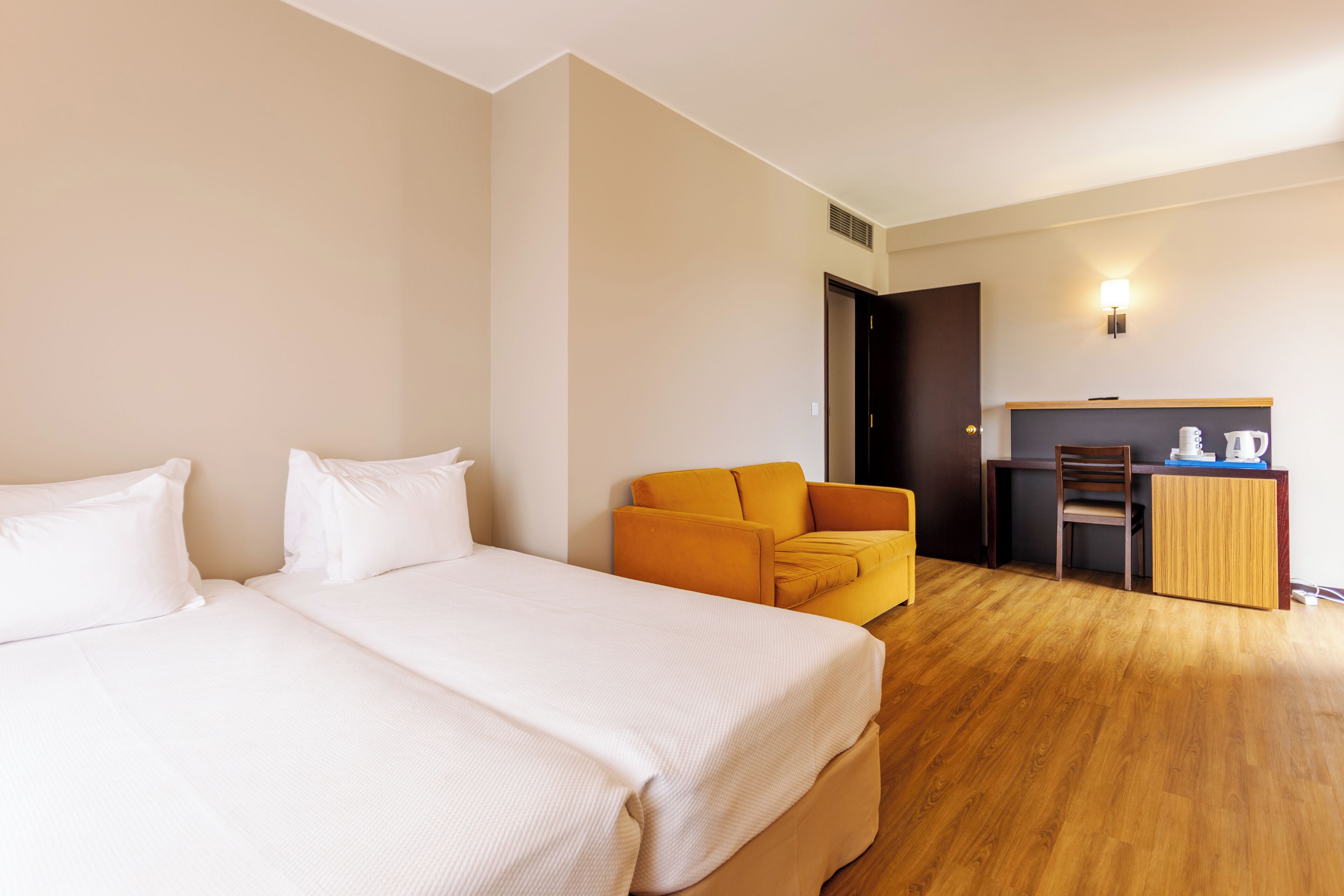 family suite (superior) | 1 bedroom, minibar, in-room safe, desk