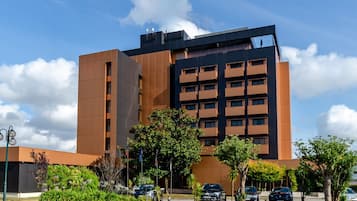 واجهة المنشأة