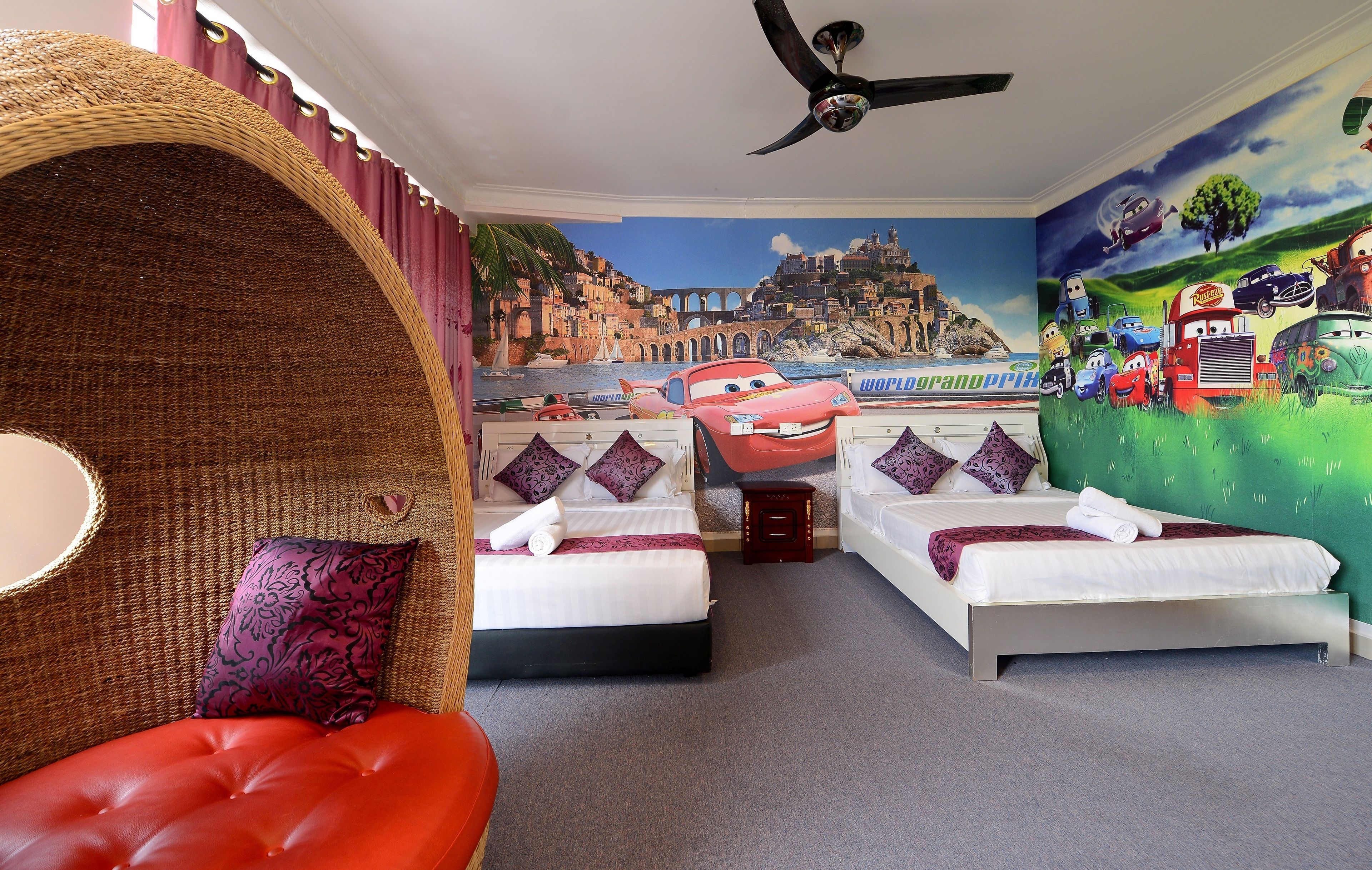 Décoration personnalisée, bureau, fer et planche à repasser